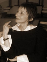 Marta PETREU - poza (imagine) portret